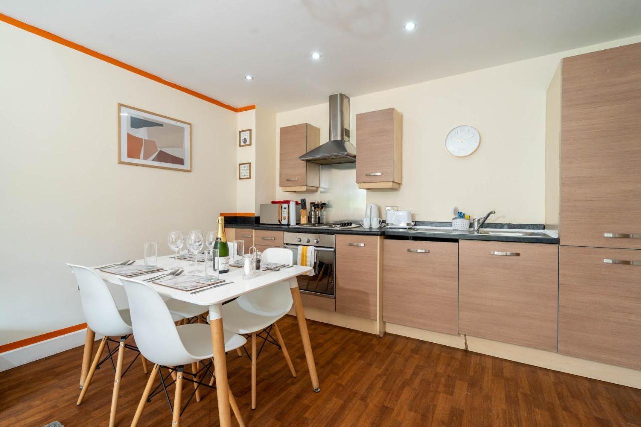 Apartment Avril Five Ways *